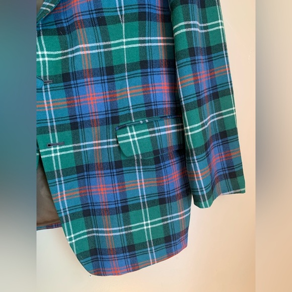 The highland house of laurie
Vtg Tartan Green Plaid Scottish Suit Coat Jacket - Picture 4 of 9